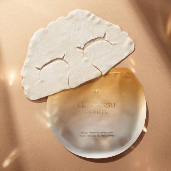 Clé de Peau Beauté Vitality-Enhancing Eye Mask Supreme - Image 2